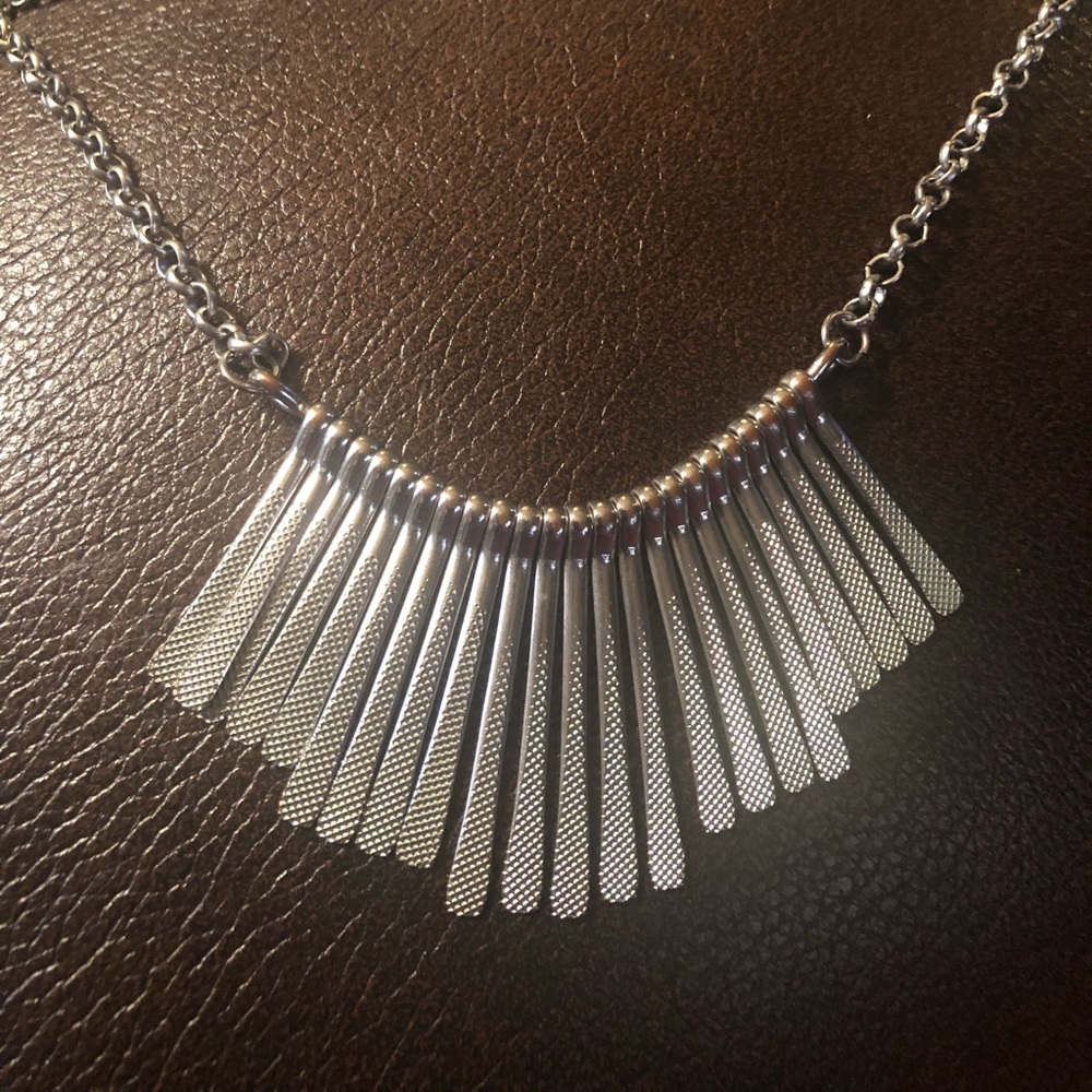 Silver Tone Necklace